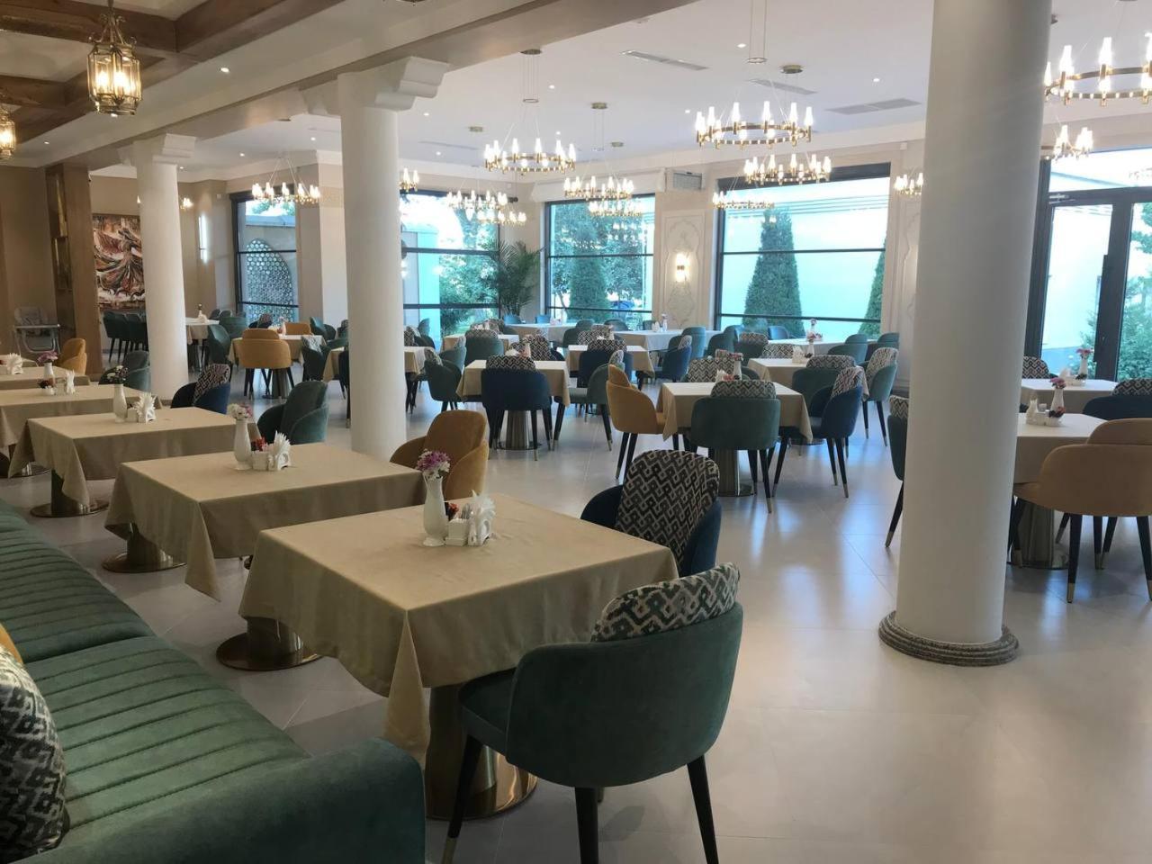 Orient Star Hotel Samarkand Buitenkant foto