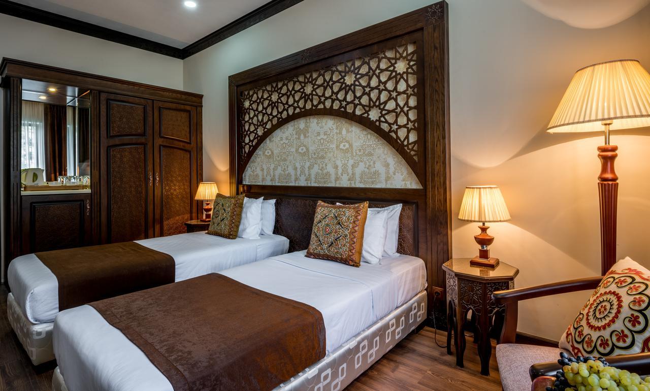 Orient Star Hotel Samarkand Buitenkant foto