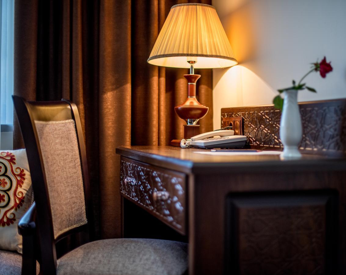 Orient Star Hotel Samarkand Buitenkant foto